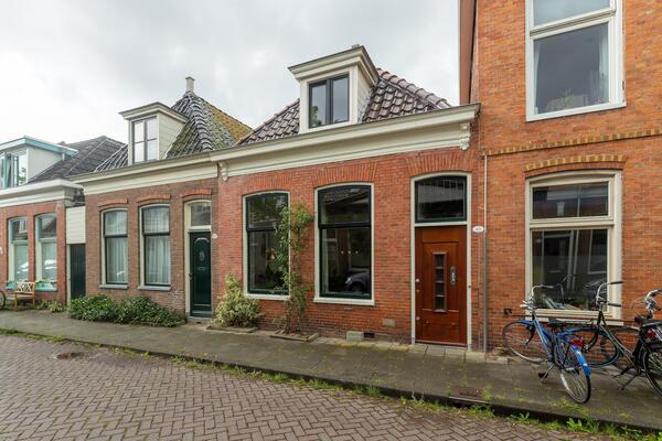 Bergstraat 64