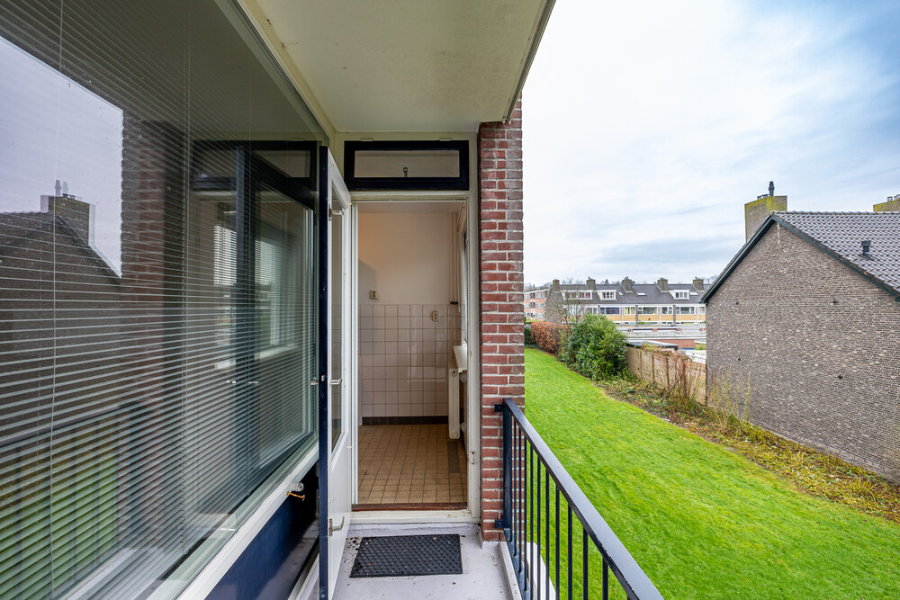 Helperzoom 321, 9722 BR Groningen - € 200.000 k.k. - ben-s Makelaars Groningen