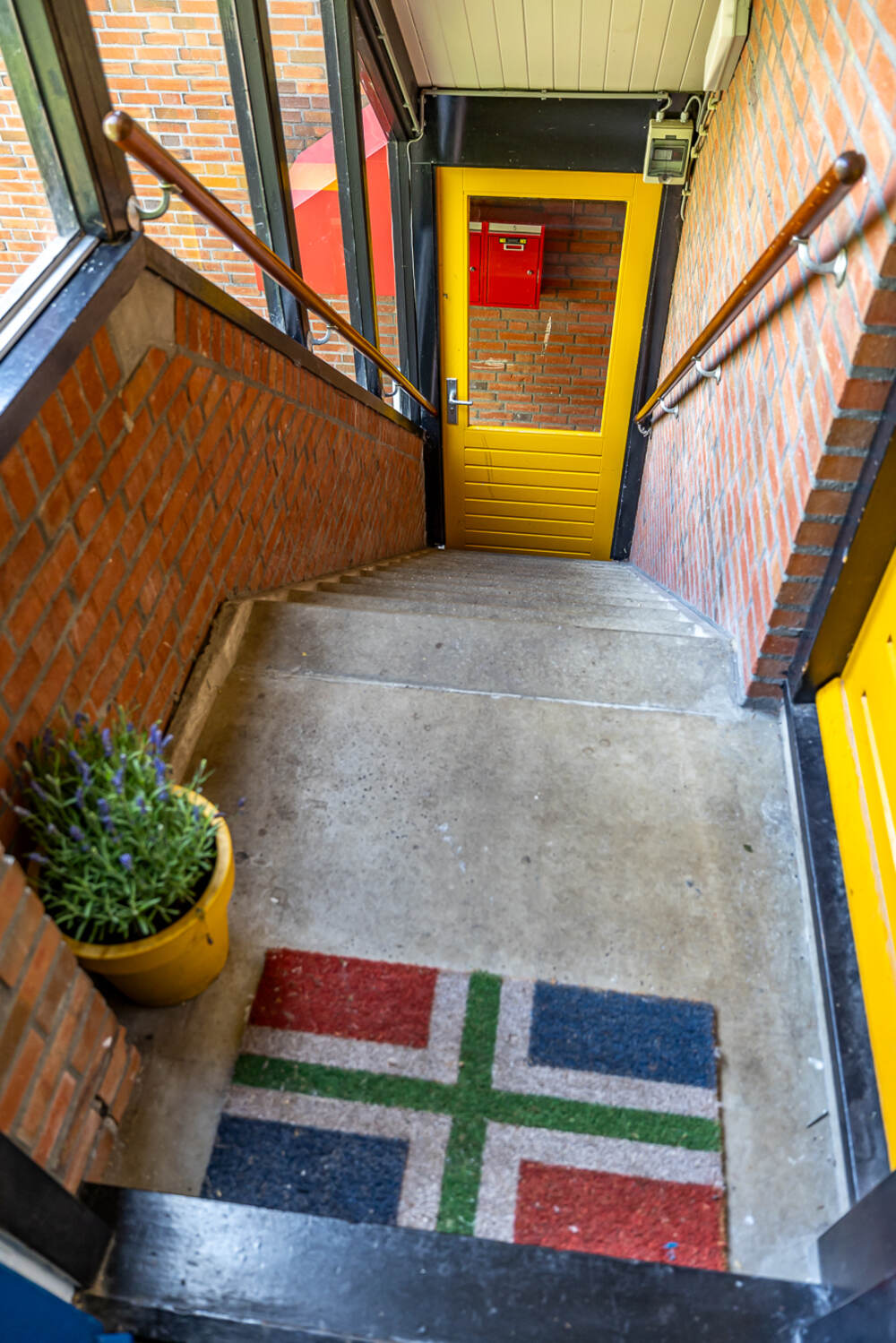 Houtzagersstraat 5, 9724 CV Groningen - € 250.000 k.k. - ben-s Makelaars Groningen