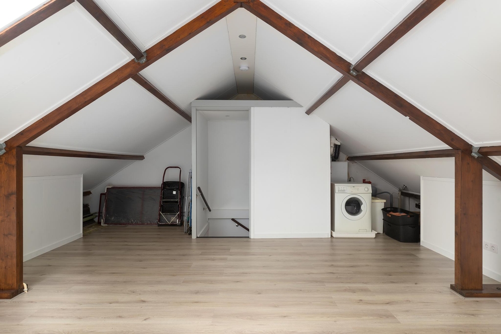 J.H. Egenbergerstraat 8, 9744 JC Groningen - € 289.000 k.k. - ben-s Makelaars Groningen