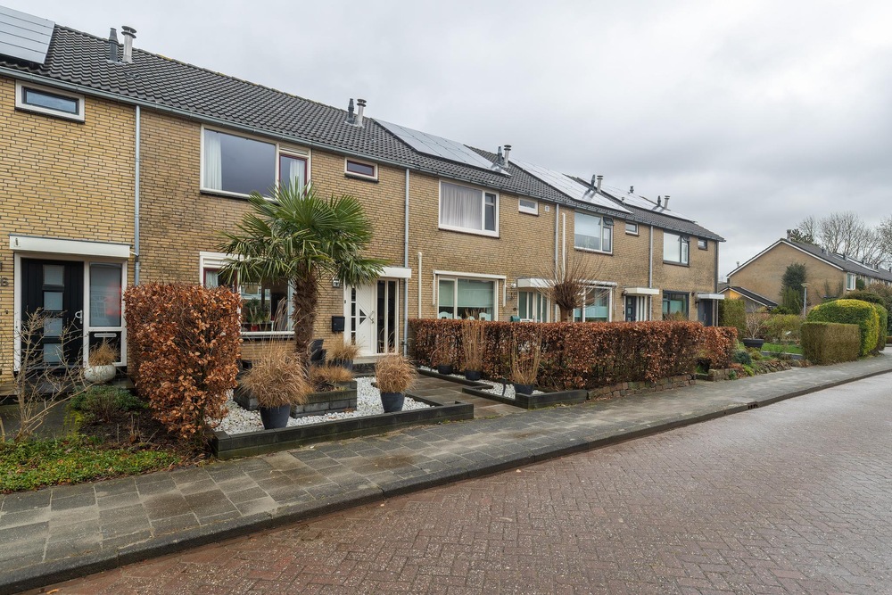 J.H. Egenbergerstraat 8, 9744 JC Groningen - € 289.000 k.k. - ben-s Makelaars Groningen