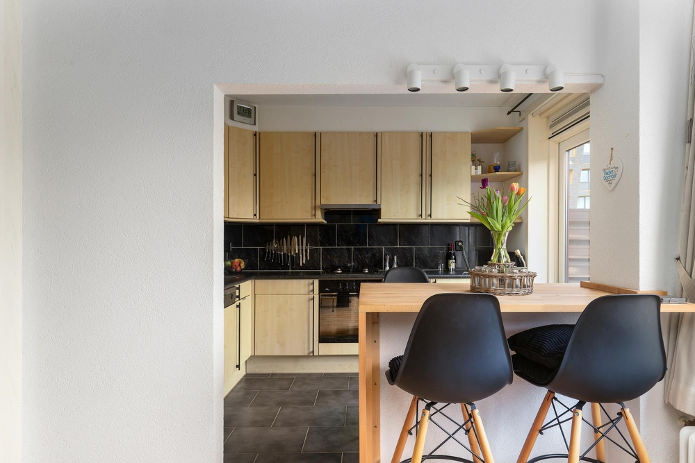 J.H. Egenbergerstraat 8, 9744 JC Groningen - € 289.000 k.k. - ben-s Makelaars Groningen