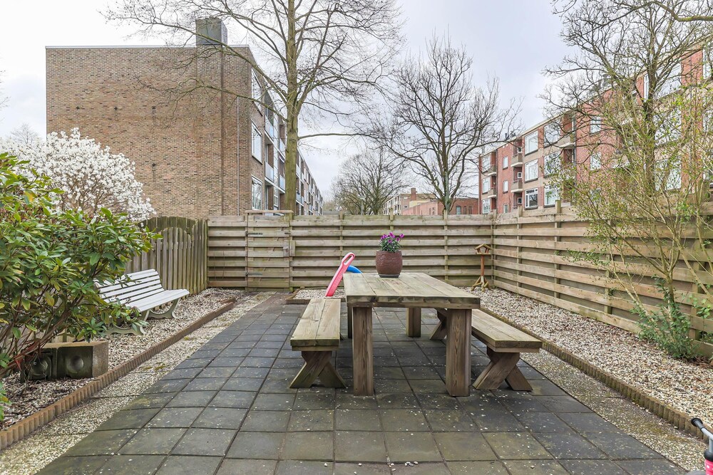 Nicolaas Beetsstraat 2, 9721 RN Groningen - € 325.000 k.k. - ben-s Makelaars Groningen