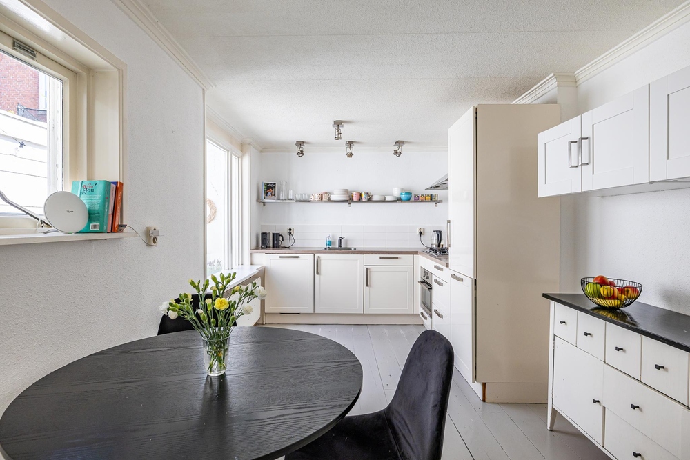 Oosterbadstraat 38, 9726 CM Groningen - € 350.000 k.k. - ben-s Makelaars Groningen