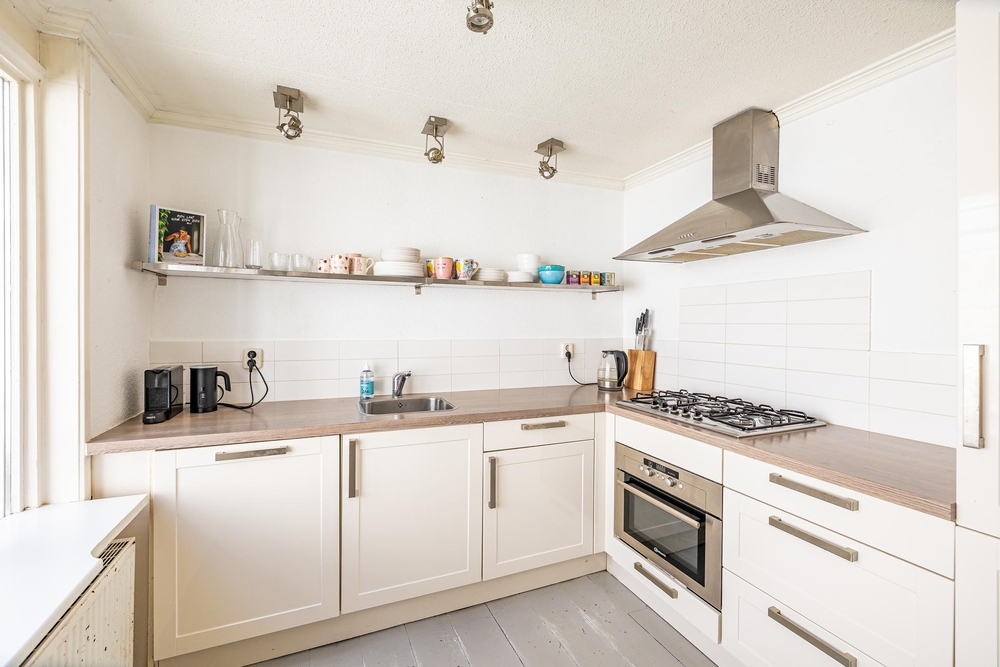 Oosterbadstraat 38, 9726 CM Groningen - € 350.000 k.k. - ben-s Makelaars Groningen