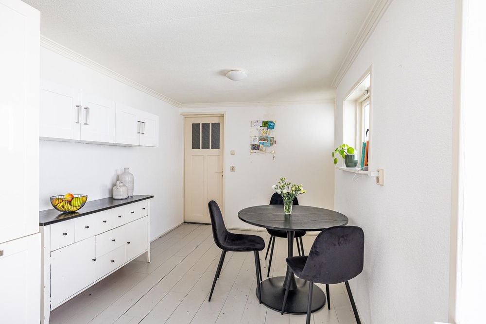 Oosterbadstraat 38, 9726 CM Groningen - € 350.000 k.k. - ben-s Makelaars Groningen