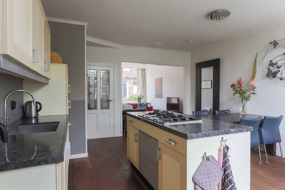 Plantsoenstraat 11, 9717 KT Groningen - € 399.000 k.k. - ben-s Makelaars Groningen