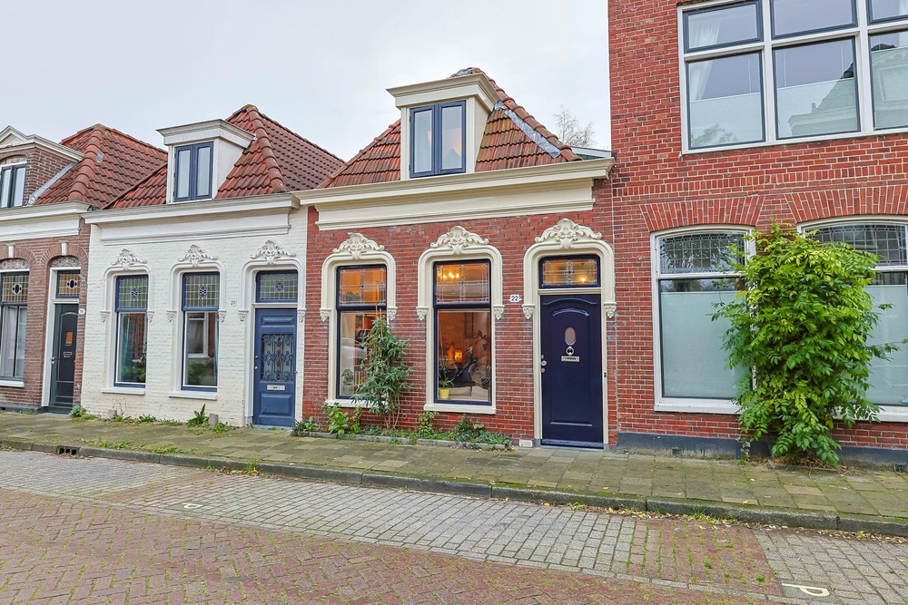 Plantsoenstraat 22, 9717 KV Groningen - € 300.000 k.k. - ben-s Makelaars Groningen