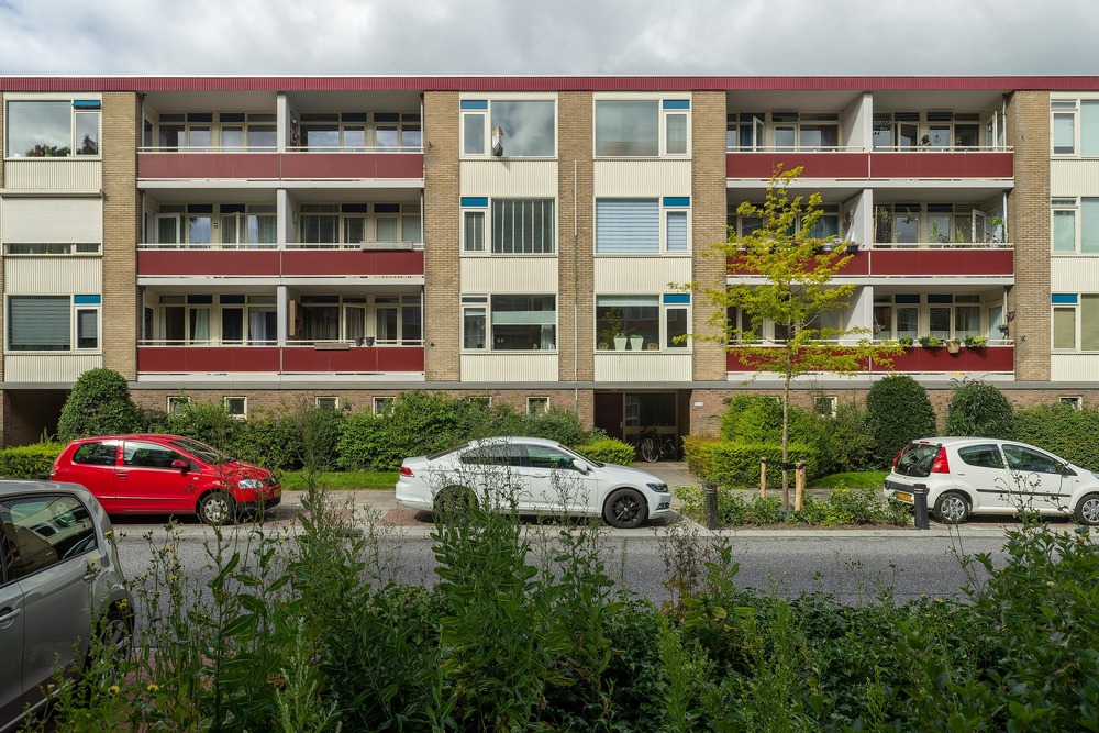 Plutolaan 32, 9742 GR Groningen - € 219.000 k.k. - ben-s Makelaars Groningen