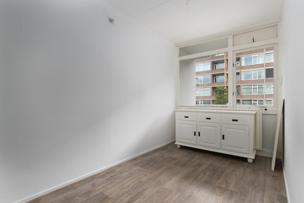 Plutolaan 32, 9742 GR Groningen - € 219.000 k.k. - ben-s Makelaars Groningen