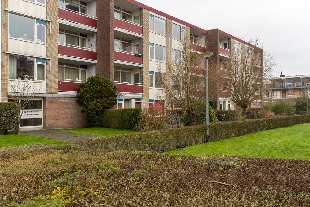 Plutolaan 515, 9742 GP Groningen - € 175.000 k.k. - ben-s Makelaars Groningen