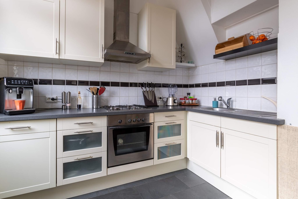 Van Heemskerckstraat 42A, 9726 GM Groningen - € 250.000 k.k. - ben-s Makelaars Groningen