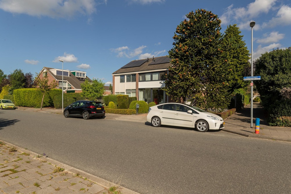 Venuslaan 31, 9742 KH Groningen - € 275.000 k.k. - ben-s Makelaars Groningen