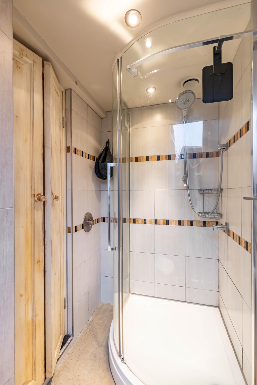 Zwarteweg 12, 9717 HR Groningen - € 215.000 k.k. - ben-s Makelaars Groningen