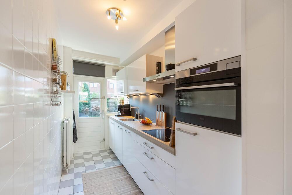 Huygensstraat 21, 9727 JA Groningen - € 295.000 k.k. - ben-s Makelaars Groningen