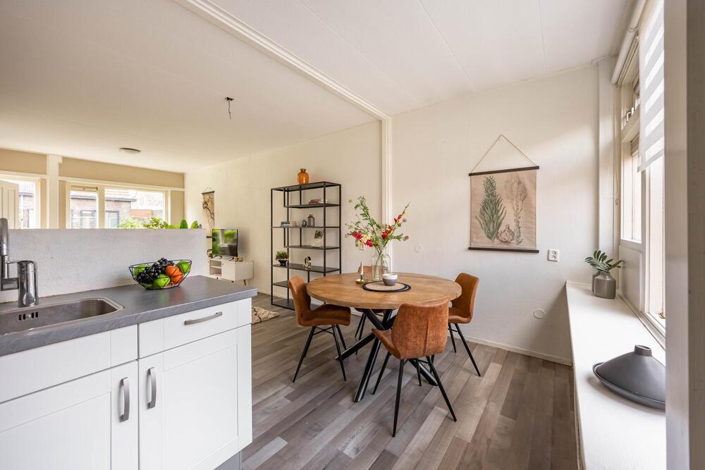 Korenbloemstraat 8, 9713 PW Groningen - € 265.000 k.k. - ben-s Makelaars Groningen