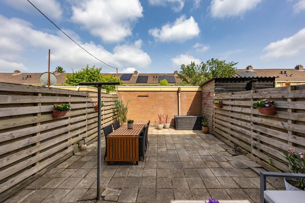 Hortensialaan 34, 9713 KP Groningen - € 200.000 k.k. - ben-s Makelaars Groningen