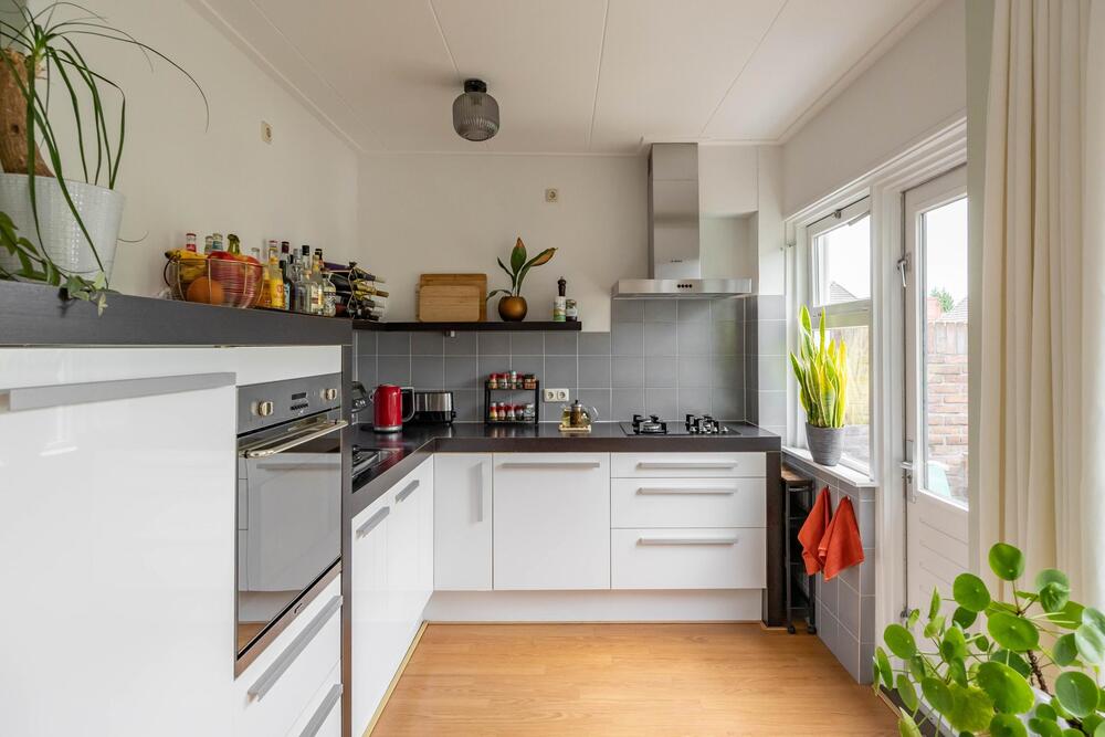 Koninginnelaan 76a, 9717 BX Groningen - € 275.000 k.k. - ben-s Makelaars Groningen