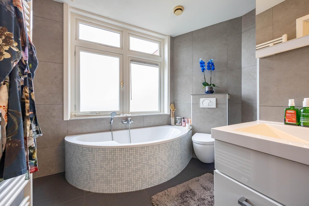 Ceramstraat 3a, 9715 JK Groningen - € 300.000 k.k. - ben-s Makelaars Groningen