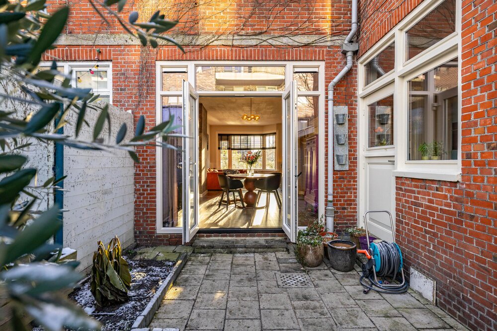 E. Thomassen à Thuessinklaan 20, 9713 JV Groningen - € 325.000 k.k. - ben-s Makelaars Groningen